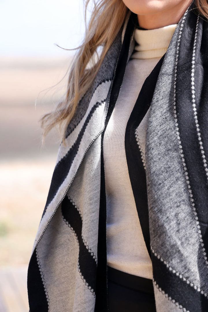 Alpine Scarf - Black & White