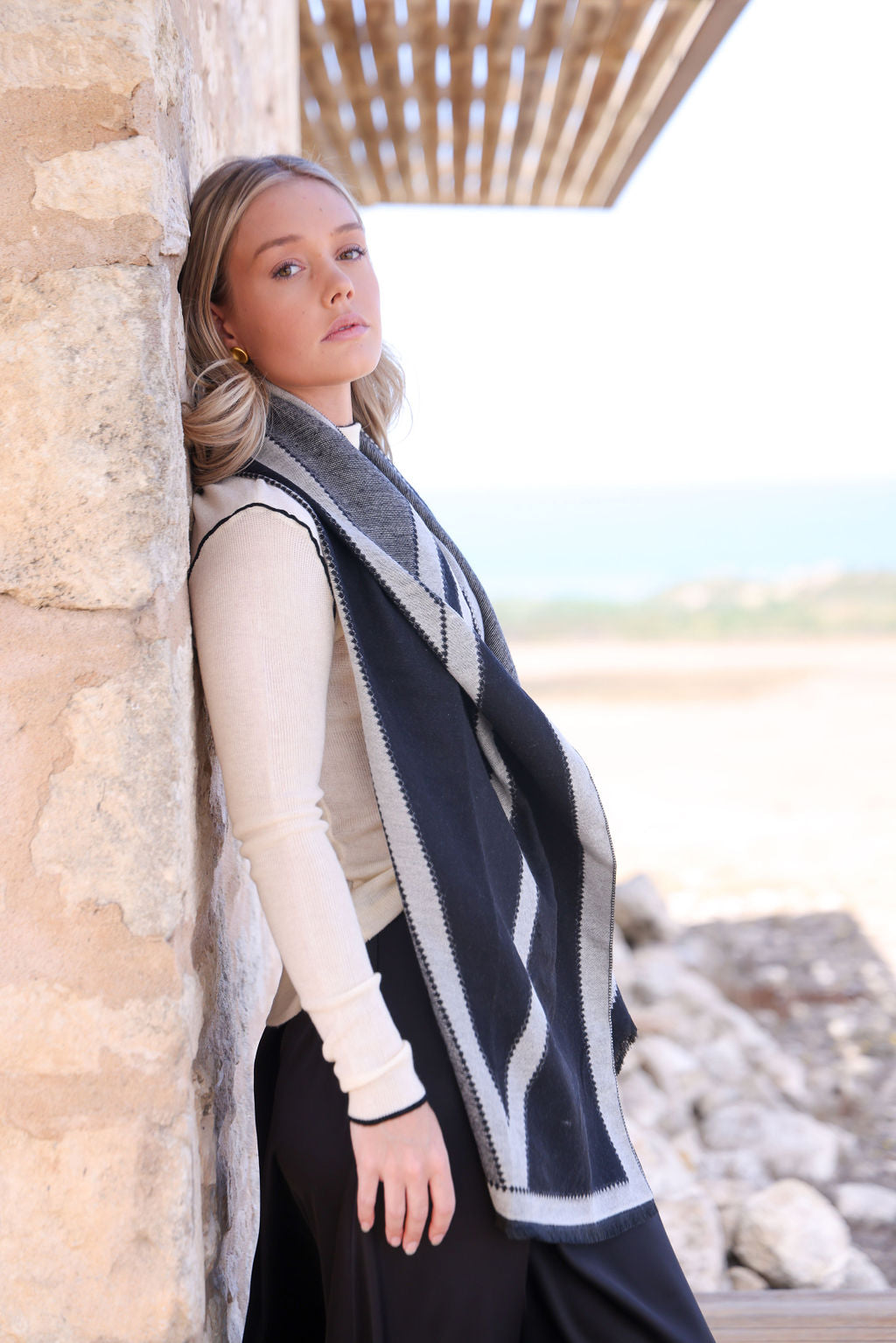 Alpine Scarf - Black & White