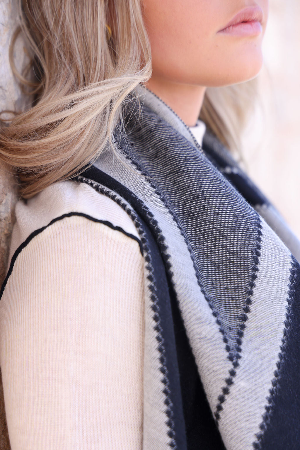 Alpine Scarf - Black & White