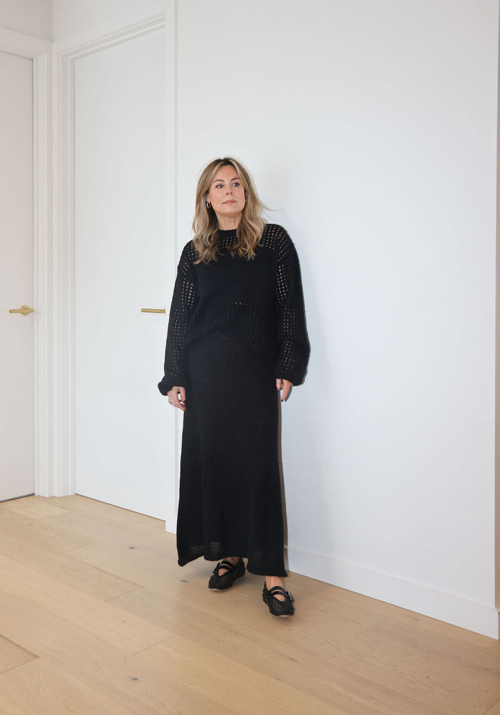 Jensen Set - Black (Jumper + Skirt)