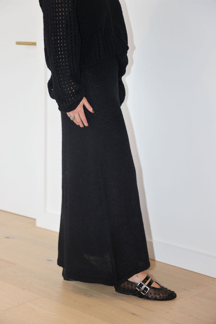 Jensen Set - Black (Jumper + Skirt)