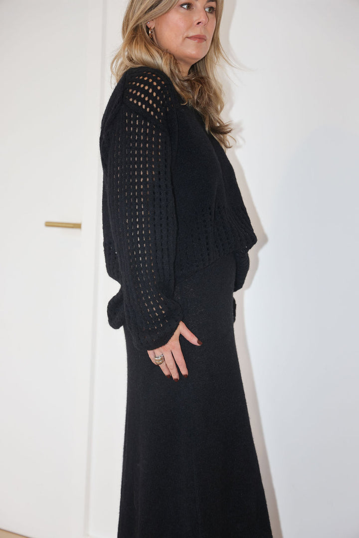 Jensen Set - Black (Jumper + Skirt)