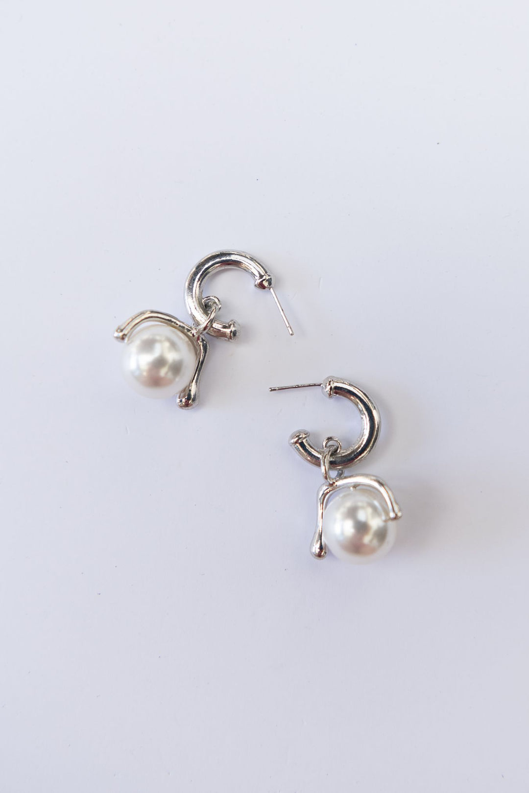 Ellee Earring - Silver & Pearl