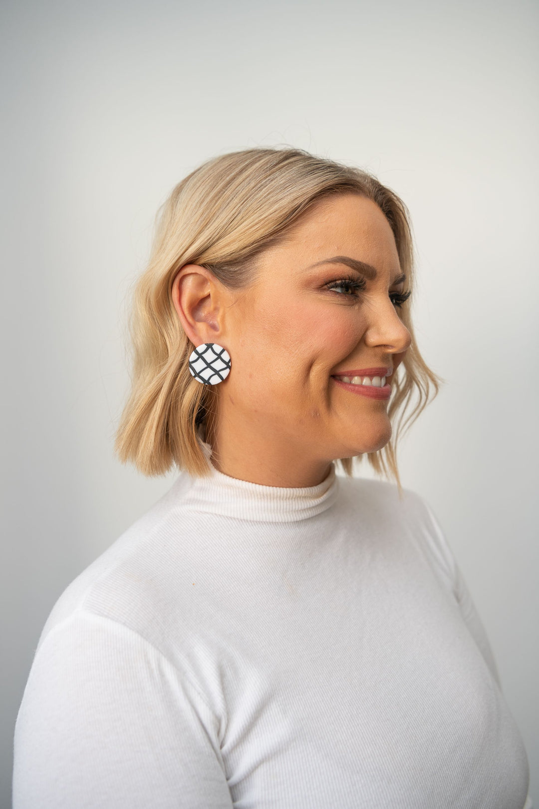 Haisley Earring - White & Black