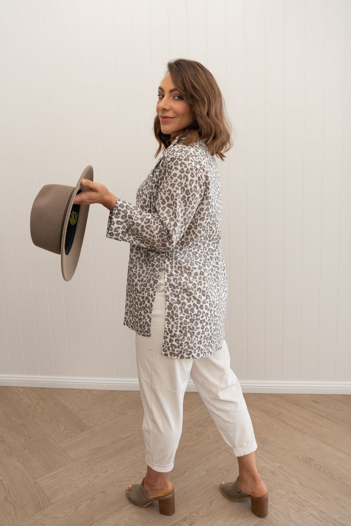 Meg Shirt Untamed Print