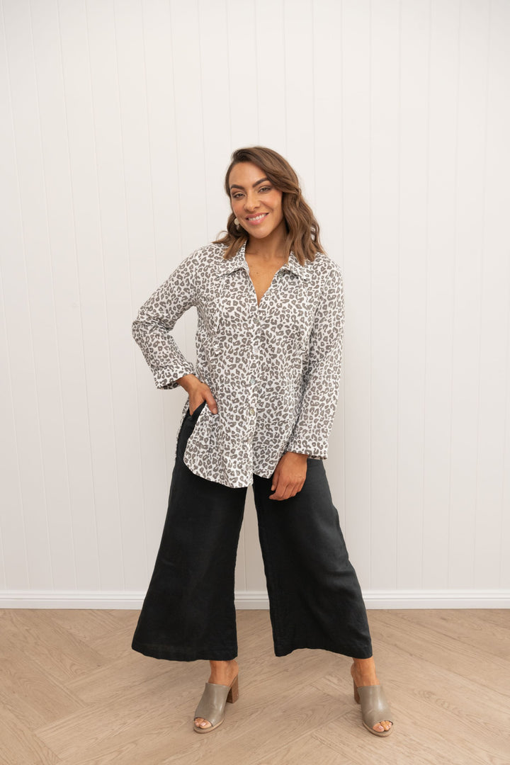 Meg Shirt Untamed Print